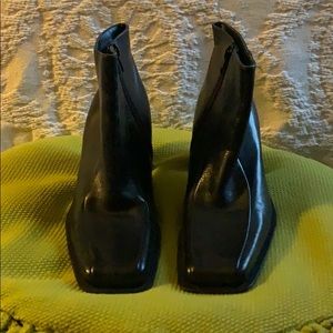 Hillard & Hanson “Highgate” booties 90s-00s